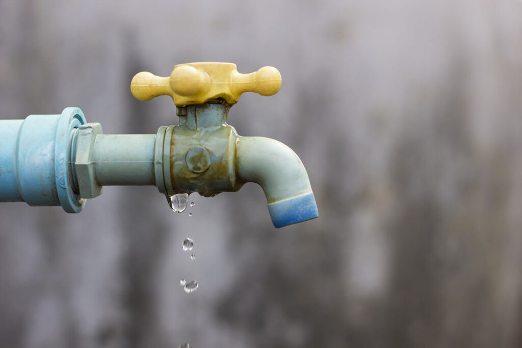 outdoor faucet of knoxville home